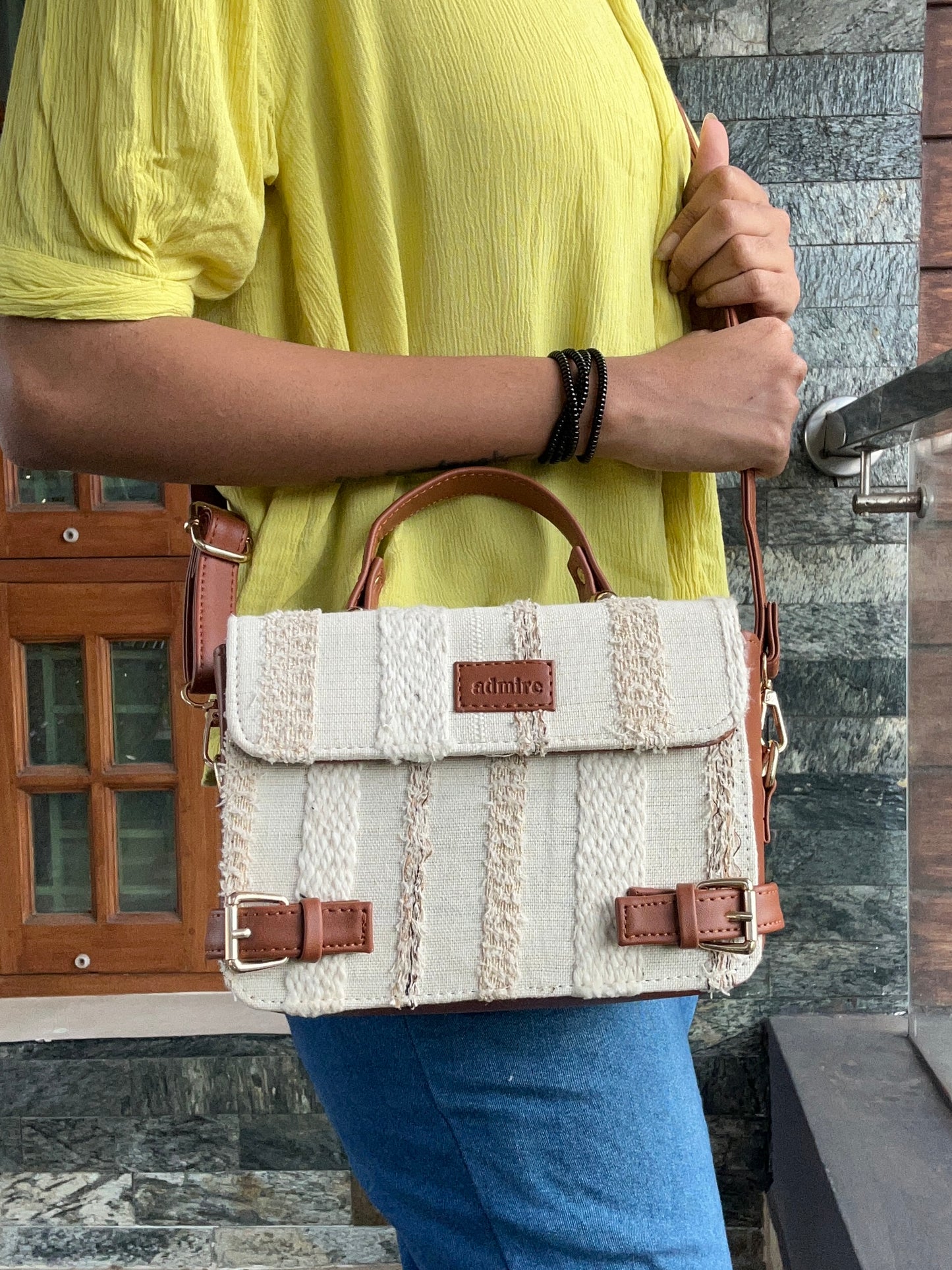 Vintage ruffle box sling bag