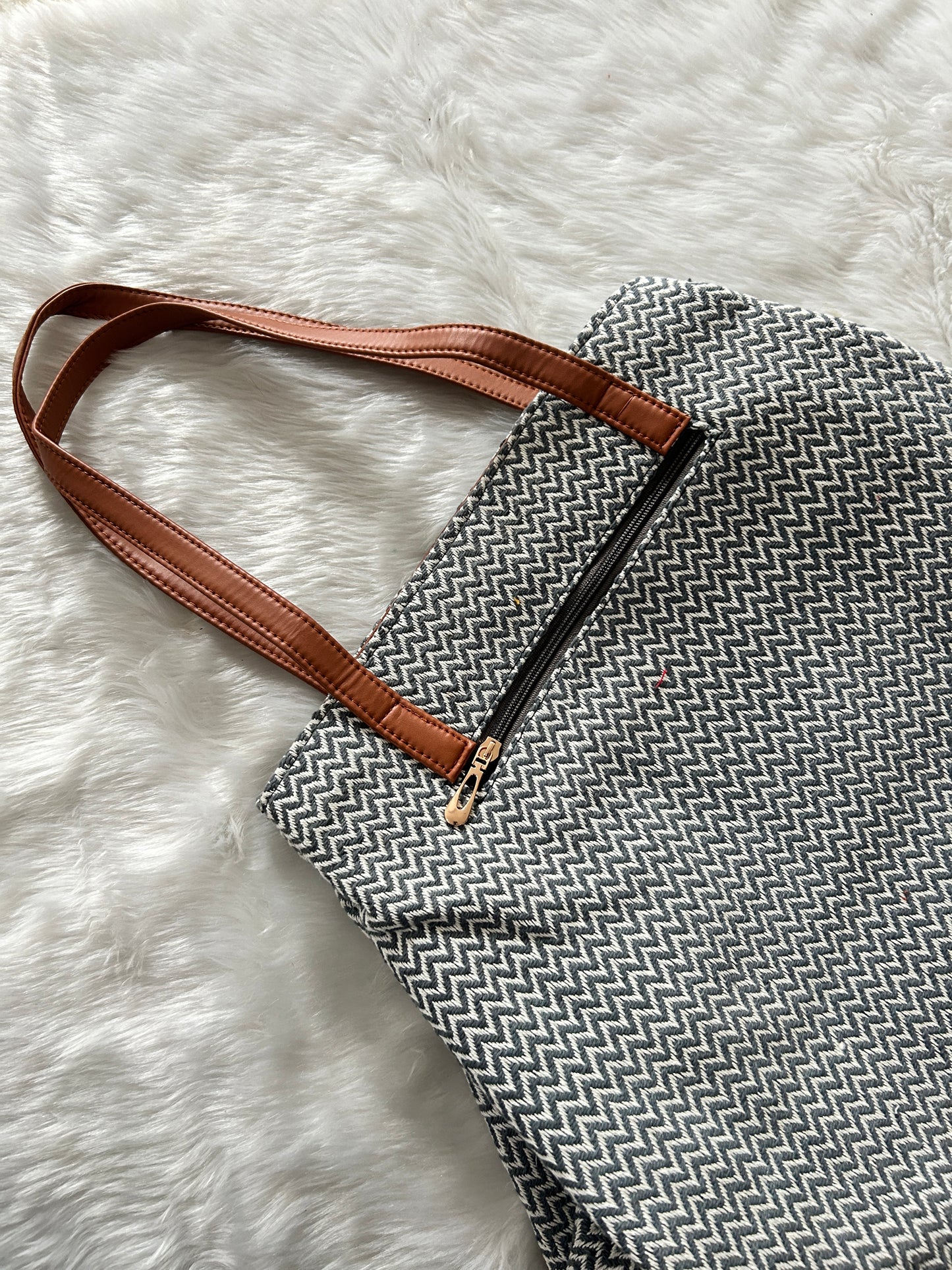 Grey mist triple compartment tote bag